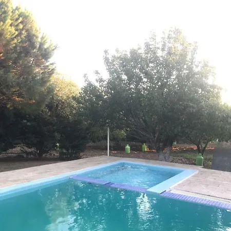 فيلة Charming In Phokai فوكا